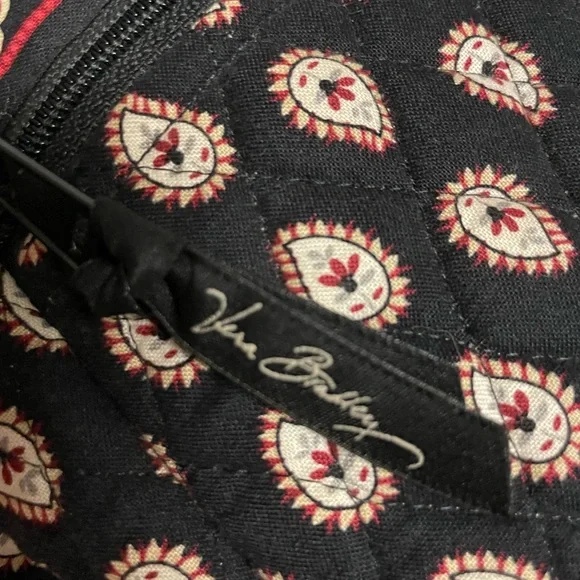 Vera Bradley med size purse - Picture 8 of 10